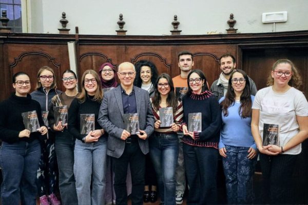 Caritas Beppe Amico e giovani presentazione libro