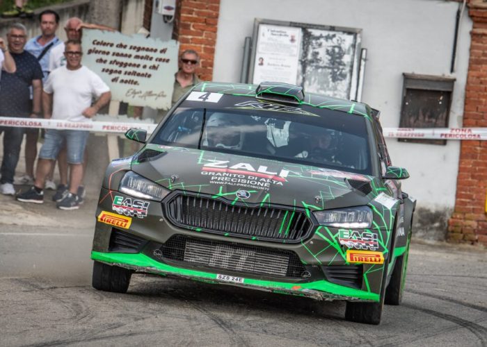 Carmellino Foto Rolling Fast