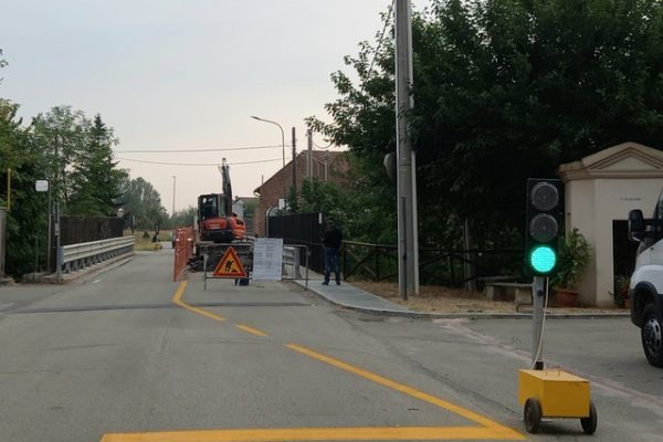 Cantiere sul cavalcavia S.P.19 a Valfenera