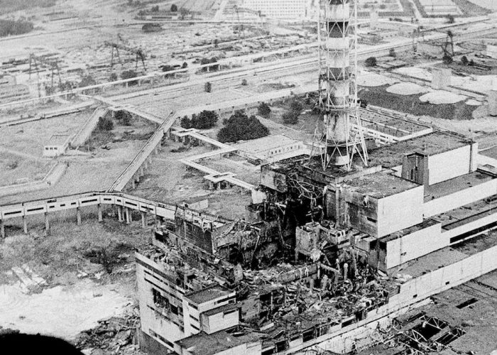 La centrale nucleare di Chernobyl dopo l'esplosione