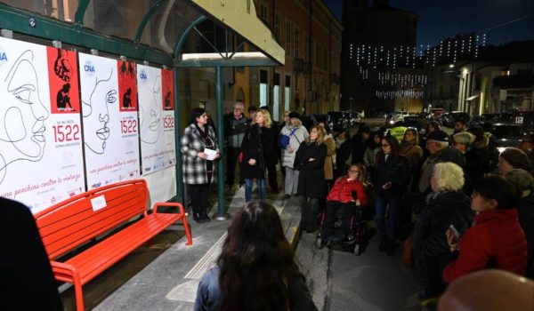 Cna una panchina contro la violenza