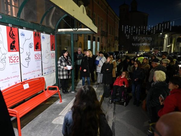 Cna una panchina contro la violenza