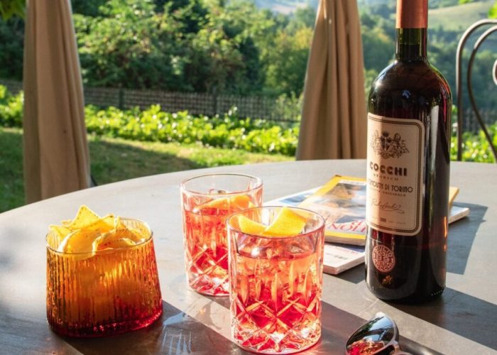 Cocchi Storico Vermouth Negroni Countryside terrace