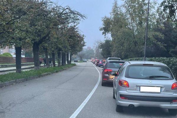 Code per il traffico cavalcavia chiuso