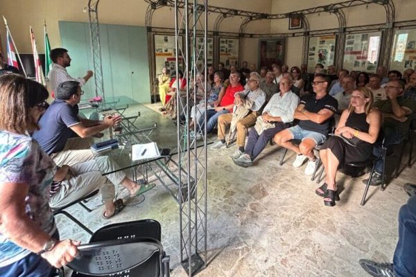 Comitati di Quartiere primo incontro ()