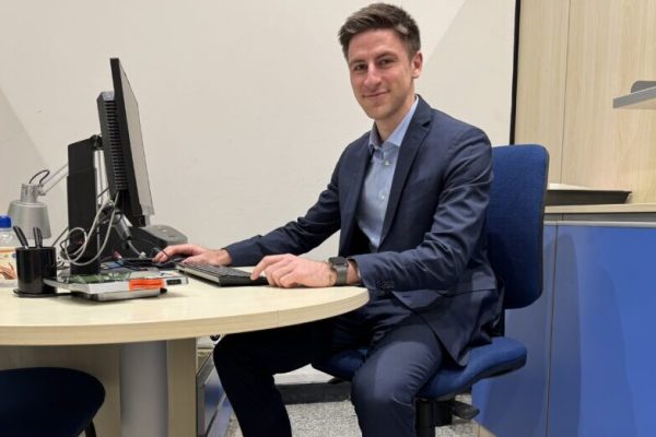Consulente maschio