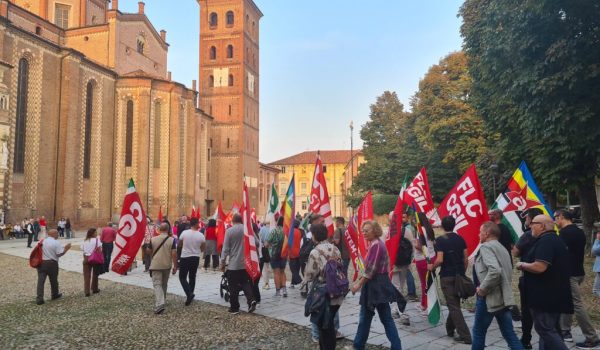 Corteo Cgil di Asti La via Maestra16