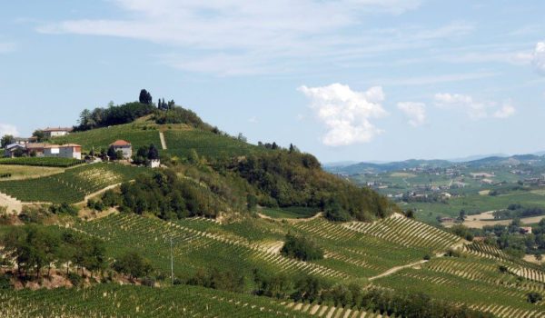 bricco lù costigliole d'asti foto franco bello