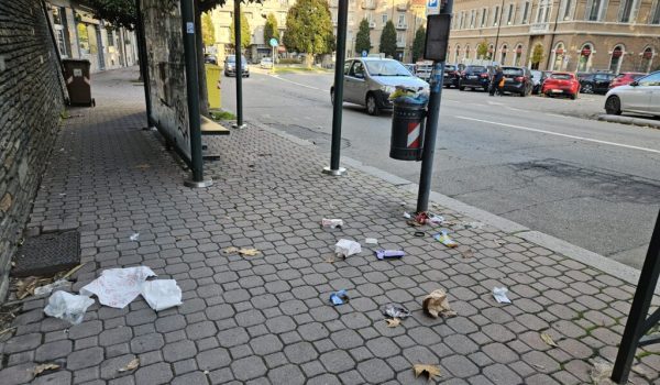 Degrado senza fine da piazza Vittorio Veneto alle Antiche Mura