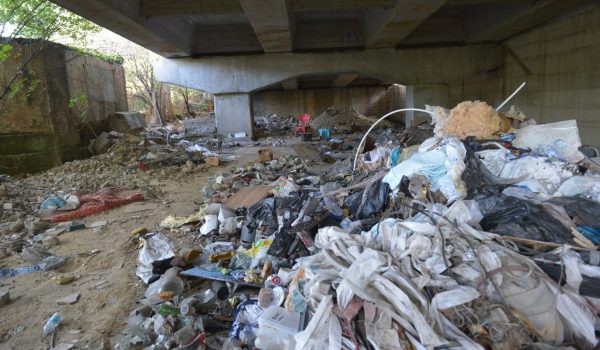 Discarica abusiva Cavalcavia Giolitti13