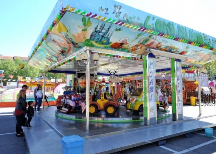 E' tornato il luna park in piazza del Palio