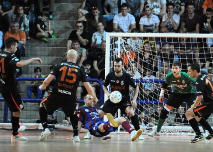 Finale scudetto, in gara 2 Orange futsal passa ai rigori