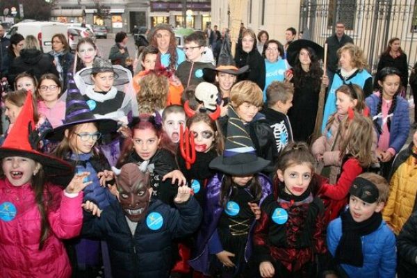 I-piccoli-astigiani-festeggiano-Halloween-58177833a731019