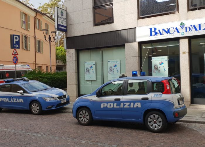 rapina banca d'alba