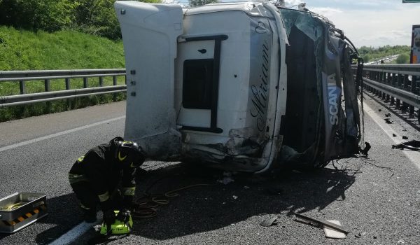 incidente autostrada a21