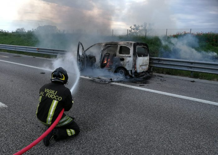 incendio auto
