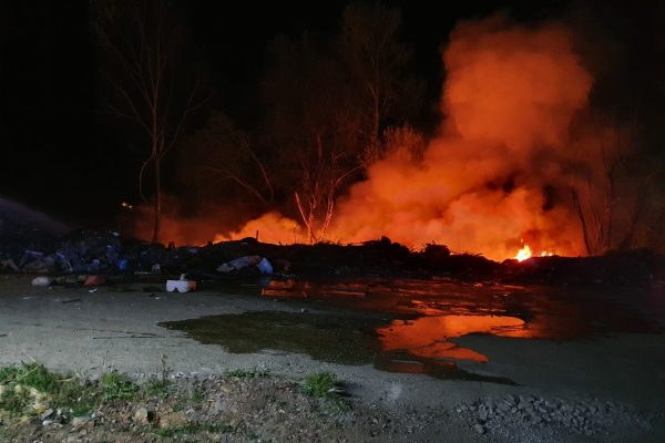 Il rogo visto da più lontano