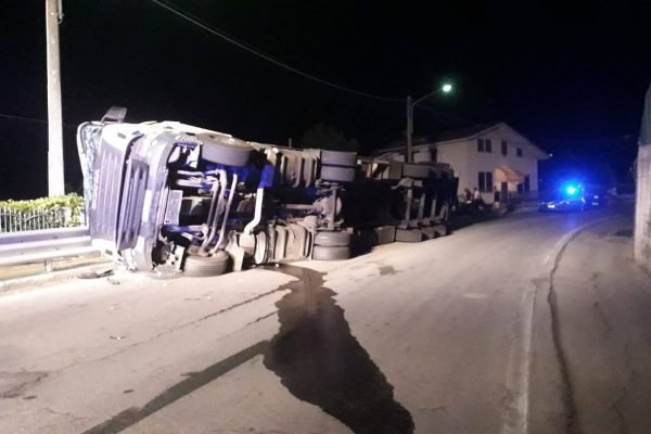 incidente isola d'asti