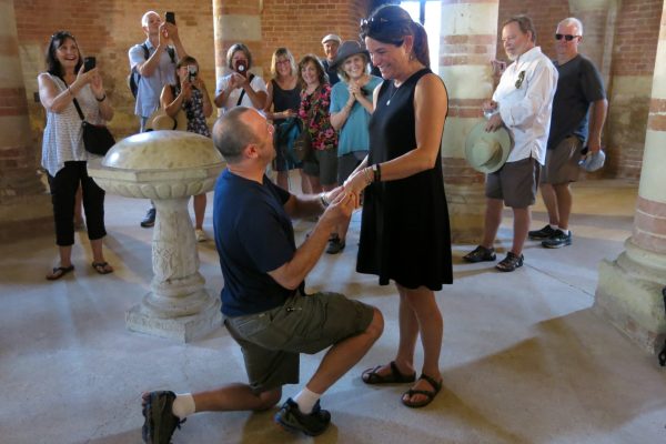 Paul e Susan sposi al Battistero di San Pietro