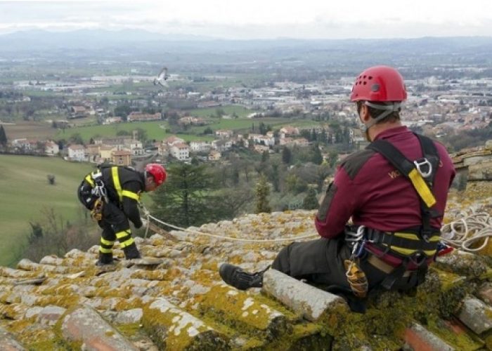 Interventi dei vigili del fuoco per forte vento