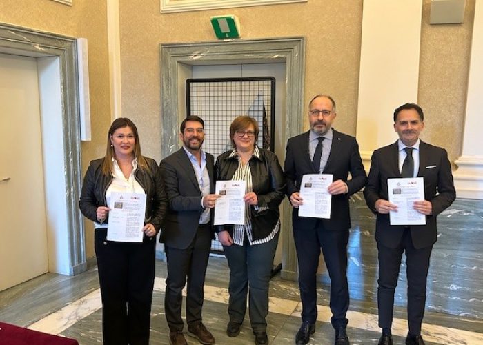 Israt e Comune presentazione progetto pietre d'inciampo