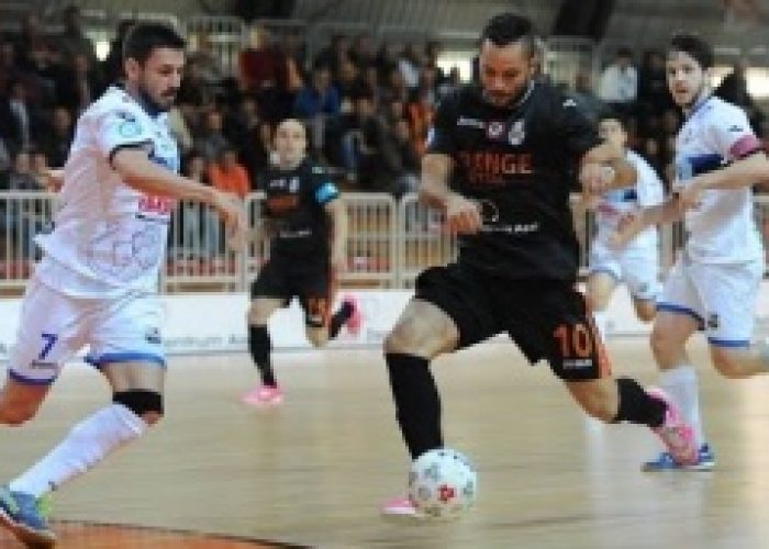 L'Orange Futsal batte l'Acqua&Sapone: l'accesso alla finale scudetto si deciderà in 