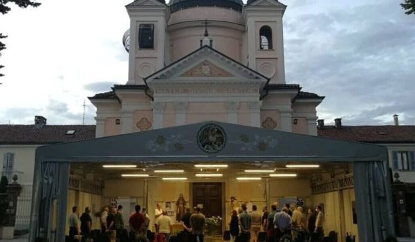 Le prove del coro della Bissoca al santuario della Madonnina
