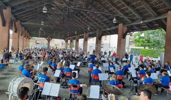 L'esibizione della Filarmonica villanovese alla Festa della musica