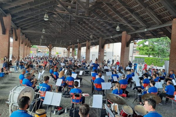 L'esibizione della Filarmonica villanovese alla Festa della musica