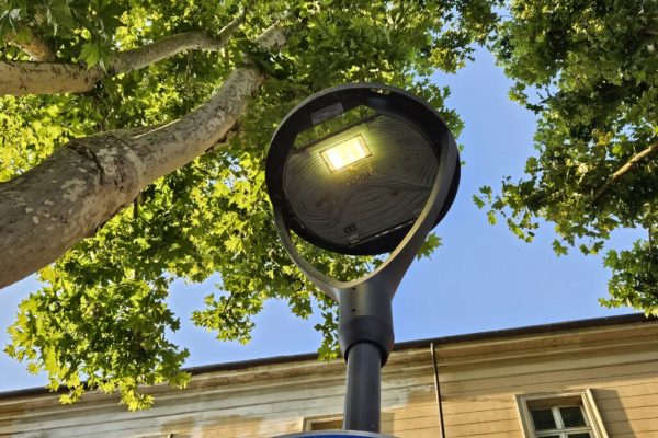Luci accese venerdì mattina ore