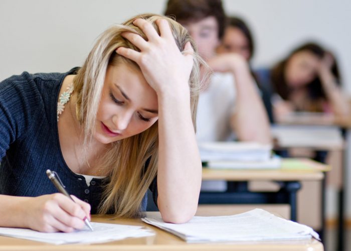 Studenti all'esame di maturità