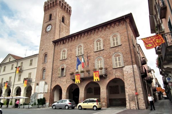 Il municipio di Nizza Monferrato