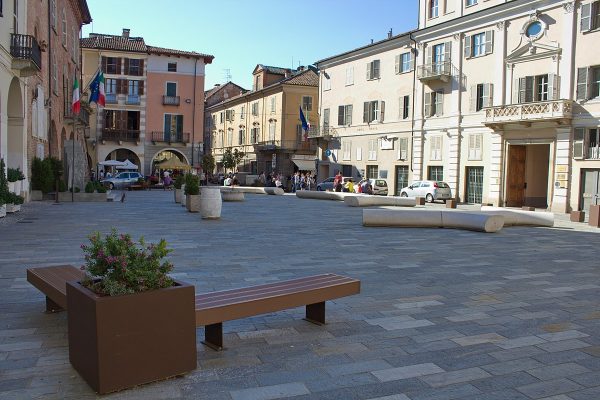 La piazza del Municipio di Nizza Monferrato