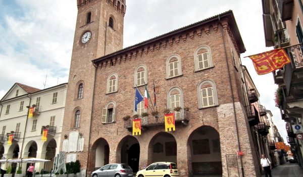Il palazzo comunale di Nizza Monferrato