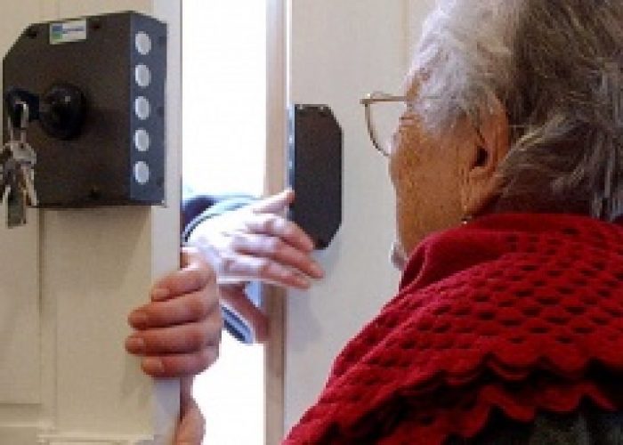 Nomade arrestato per truffa