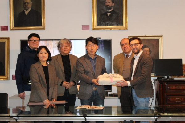 Omaggi_delegazione_citta_coreana_02_2023_GDivino (10)