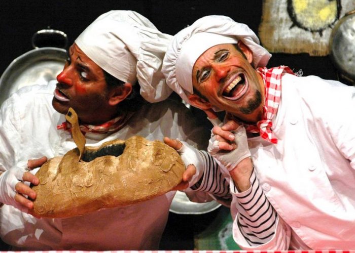 L'omino del pane e l'omino della mela