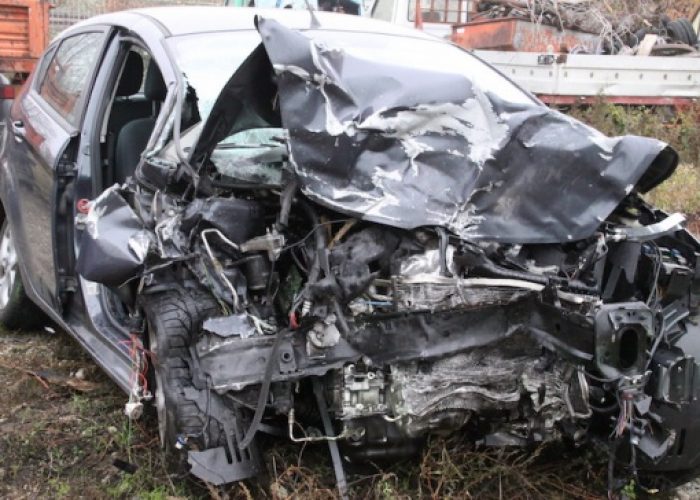 Opessina: 22enne muore in un incidente d'auto