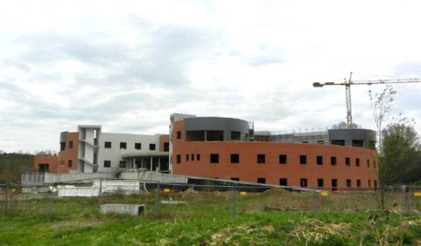 Il costruendo ospedale di Nizza