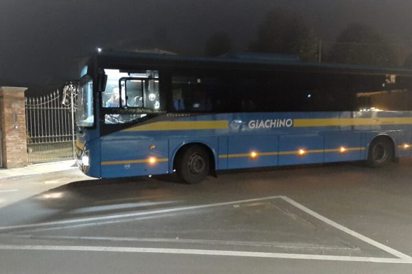 Partenza Valfenera paese bus Giachino