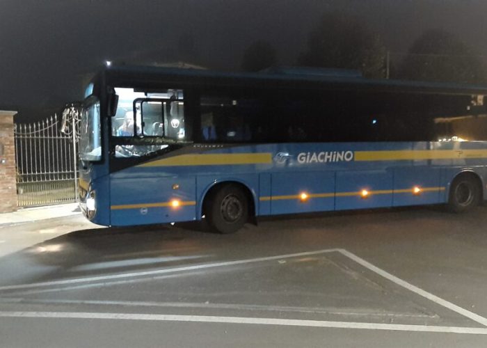 Partenza Valfenera paese bus Giachino