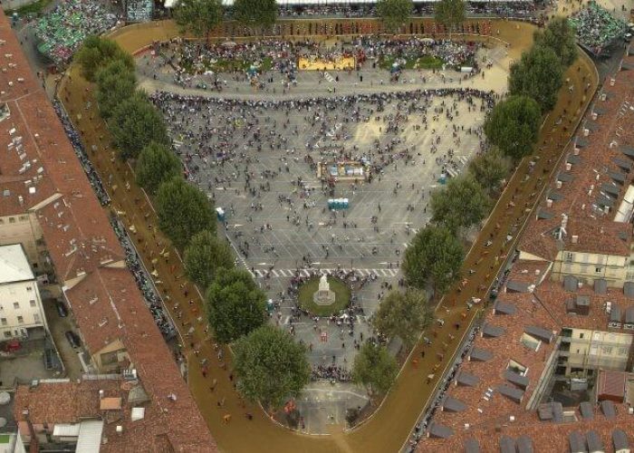 Piazza-Alfieri-Asti-Palio