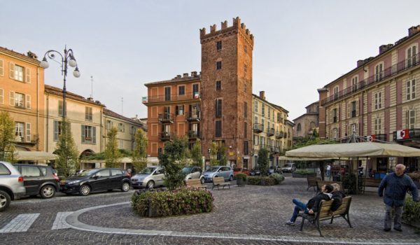 Piazza Statuto_Asti_Archivio EnteTurismo LMR