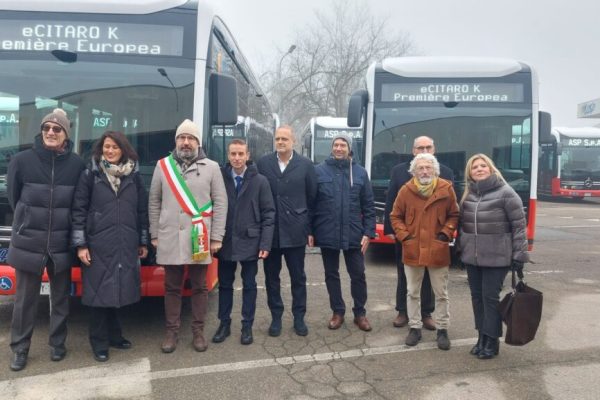 Presentazione nuovi bus dell'Asp