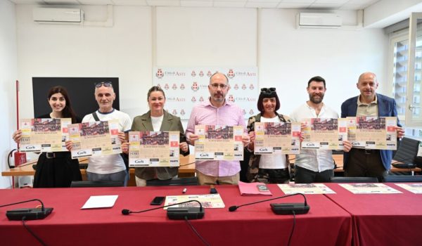 Presentazione tovagliette per i mercati di Asti