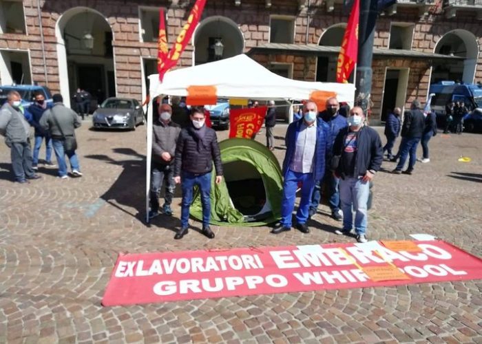 Presidio Embraco in piazza Castello a Torino