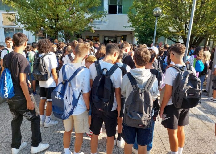 Primo giorno scuola liceo Vercelli