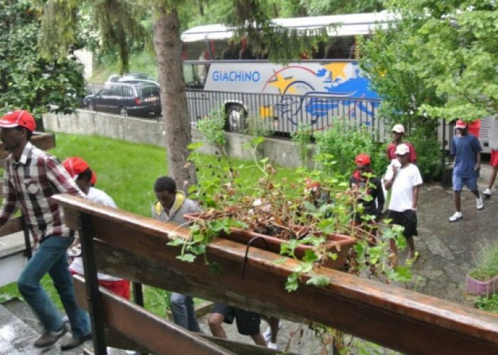 Profughi a Villa Chiara di Montiglio, sindaco contrario