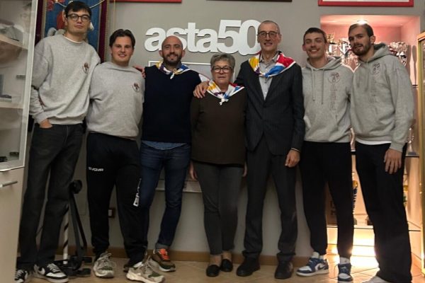 Renato Berzano eletto presidente del gruppo sbandieratori del Palio di Asti