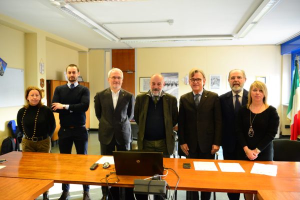Presentazione progetto Rotary all'Artom di Asti